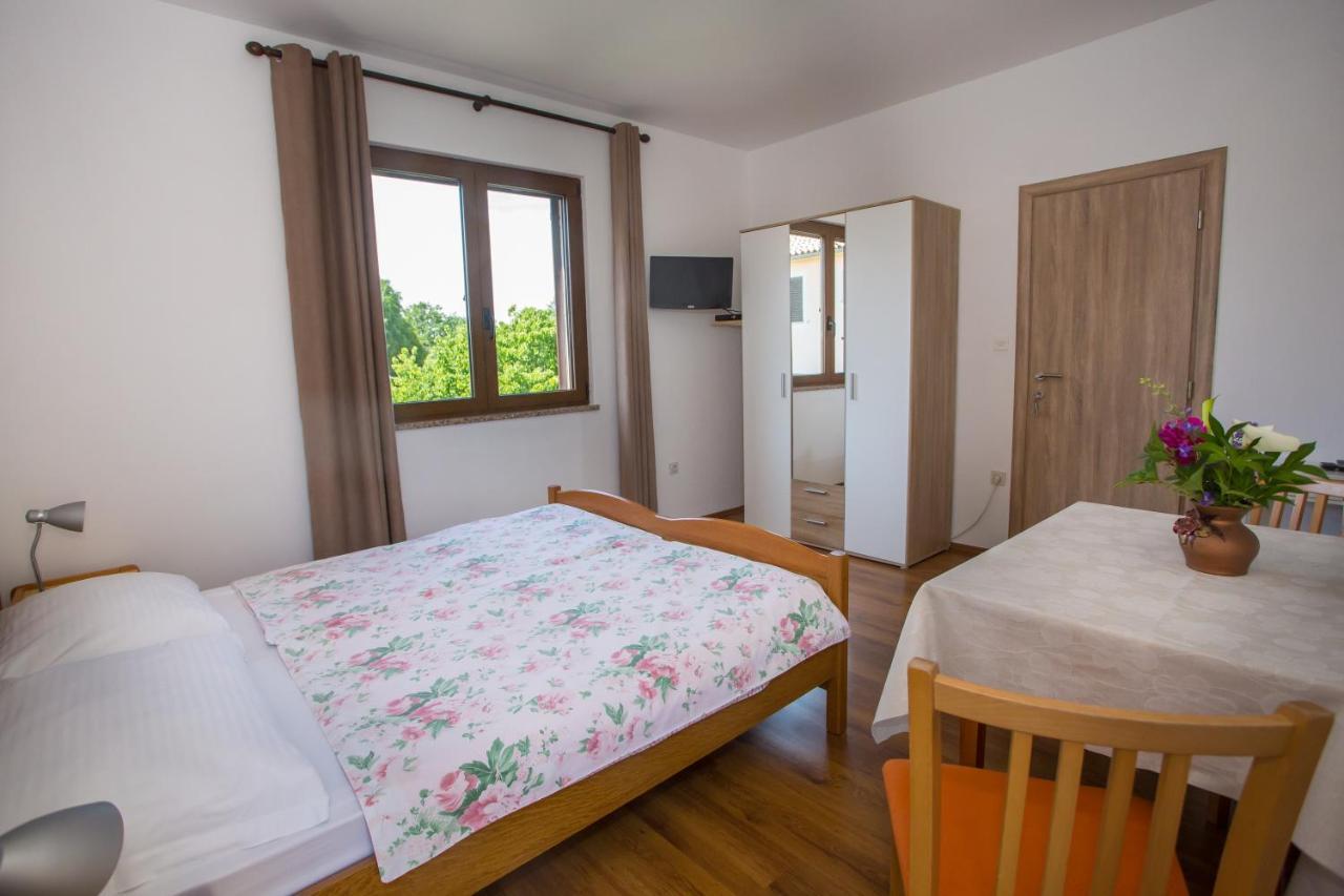 Apartment Anna Πόρετς Εξωτερικό φωτογραφία