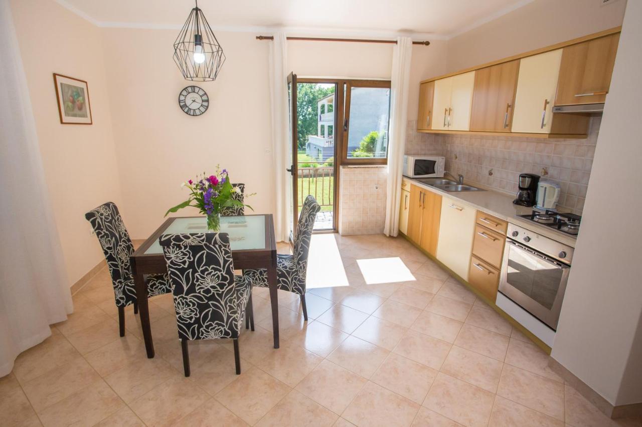 Apartment Anna Πόρετς Εξωτερικό φωτογραφία