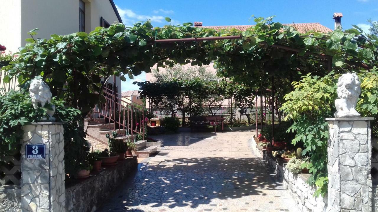 Apartment Anna Πόρετς Εξωτερικό φωτογραφία